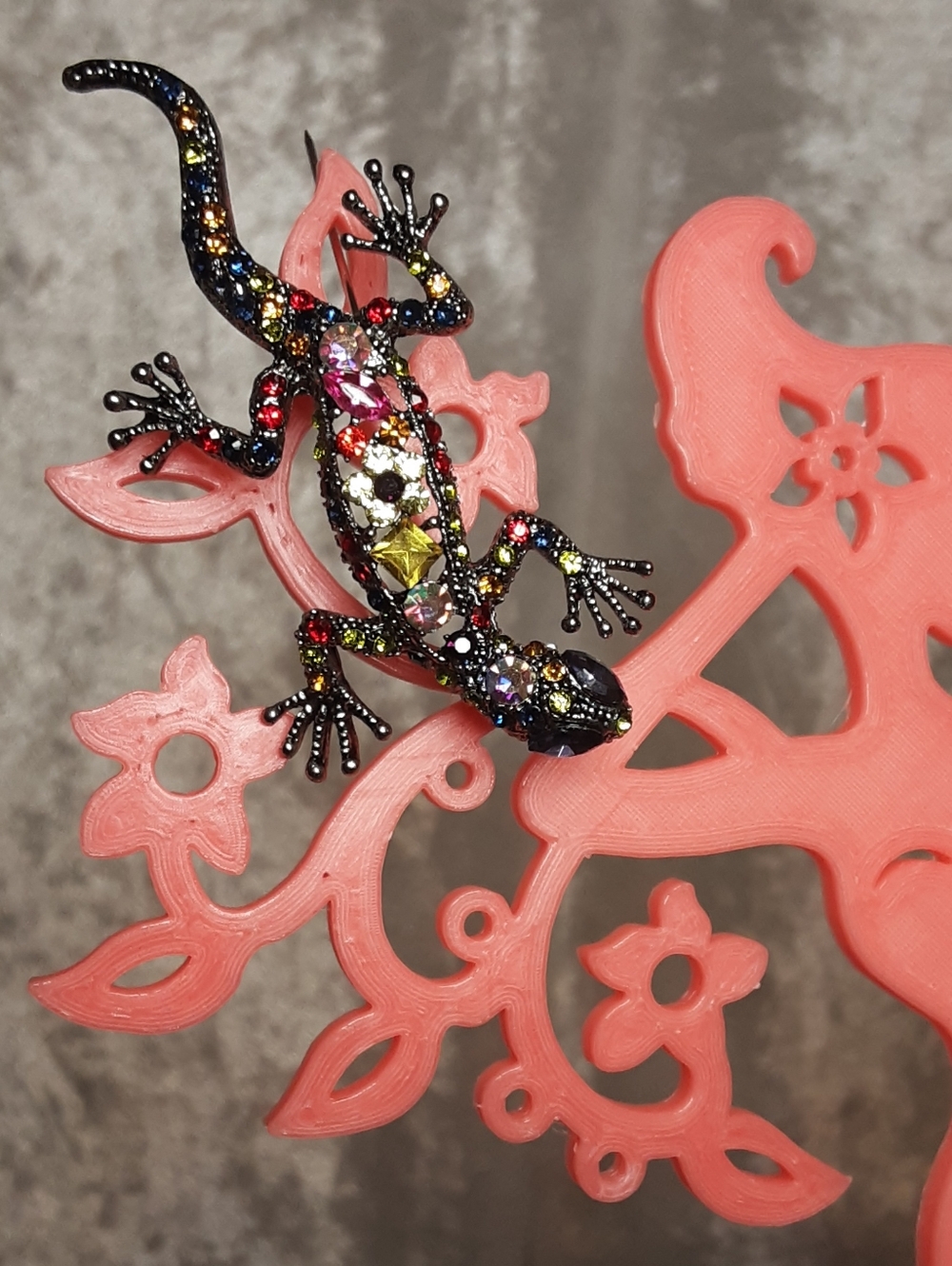 Beautiful Multi Colored Crystal Lizard Brooche  Pin